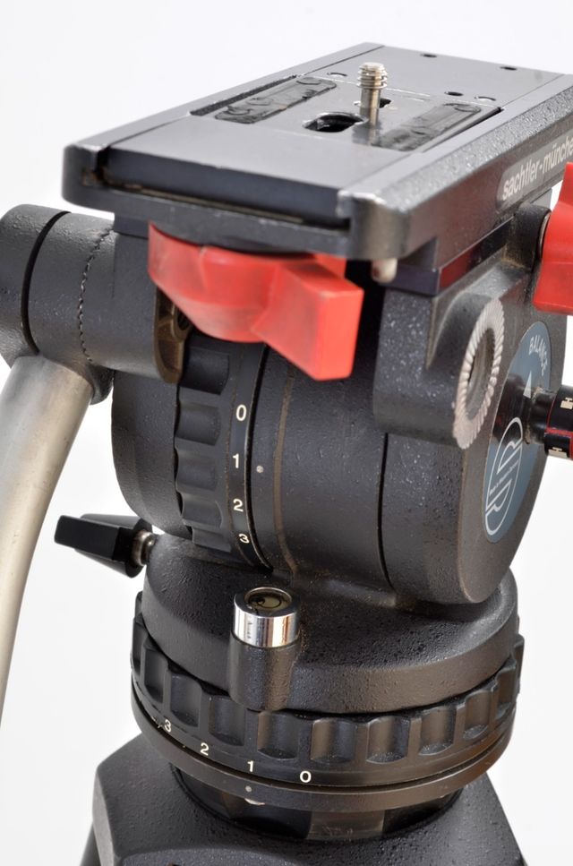 Tripode profesional Sachtler 14II