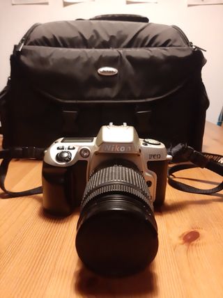 Camara analogica NIKON F60 +maleta + tripode