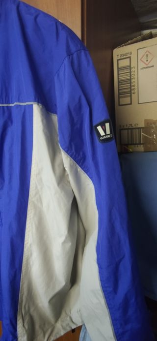 Antipioggia antivento Vuarnet.