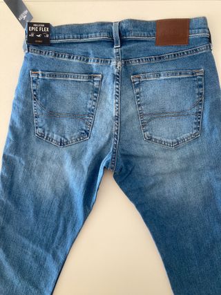 Hollister. Pantalón vaquero slim. W32 L32