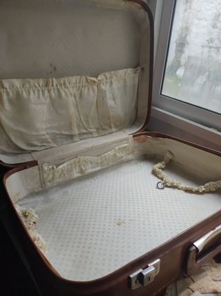 Maleta y fin de semana vintage