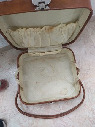 Maleta y fin de semana vintage
