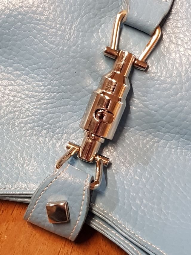 Borsa pelle azzurra marca Rogan Roma Via Condotti