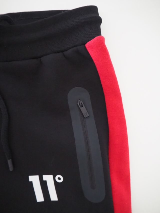 11º_11 Degrees. Pantalón deportivo jogger. Talla M