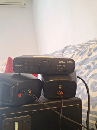 Altavoces logitech