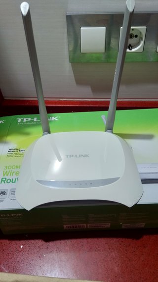 Router TP-Link N300 TL-WR840N