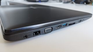 Asus F553M - Ordenador portátil