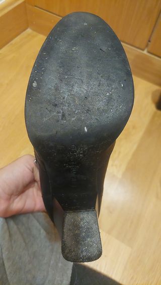 Botines negros tacón