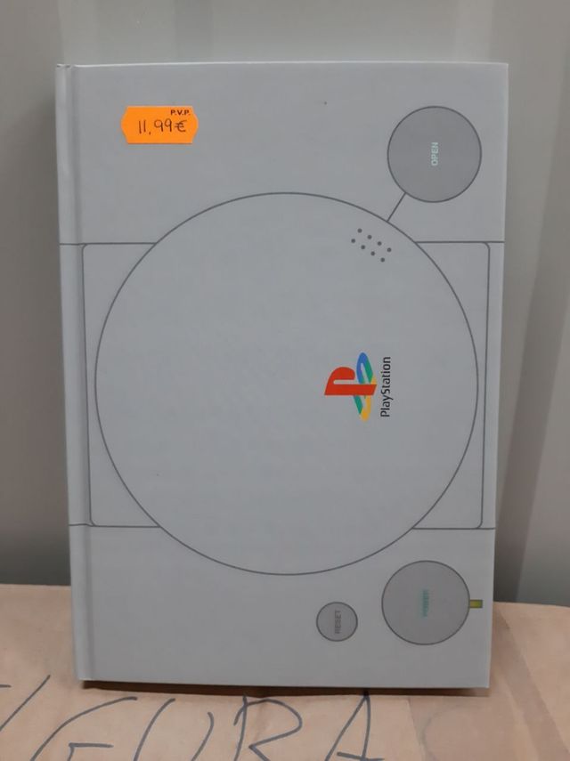 Libretas PS1-Call of Duty y mando antiestrés PS