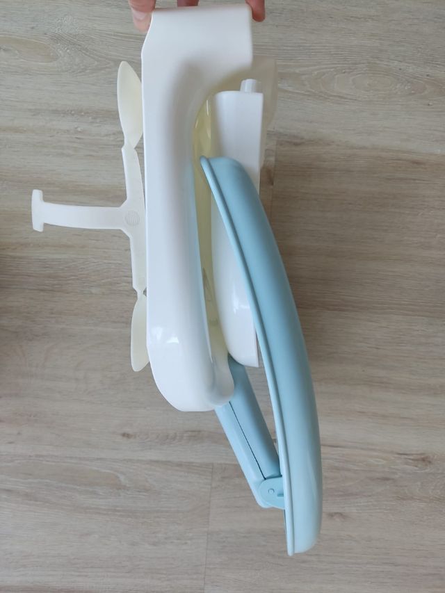 Asiento de baño plegable