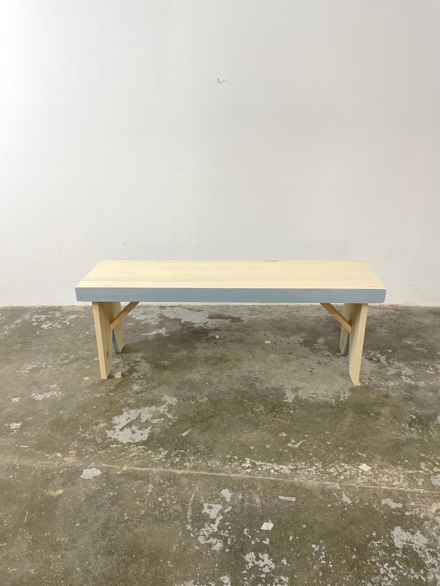 Banco de madera maciza