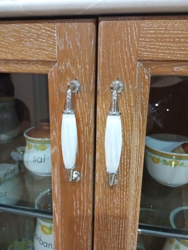 Vitrina Roble cocina.Espectaculaaaar