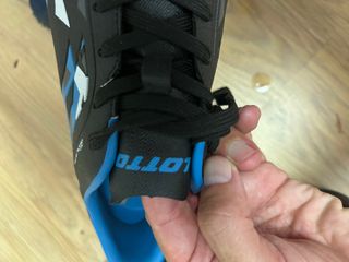 Botas de futbol multitaco LOTTO 44 y medio