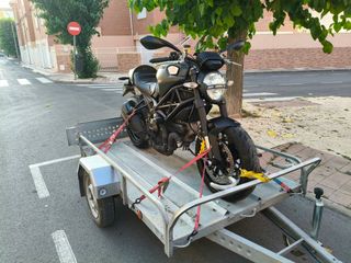 Alquiler remolque carro moto