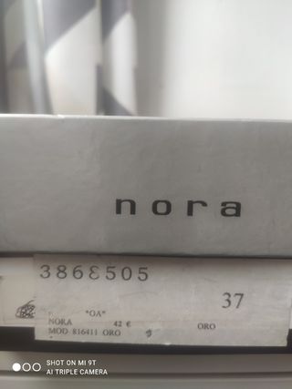 Zapatos de salón marca Nora