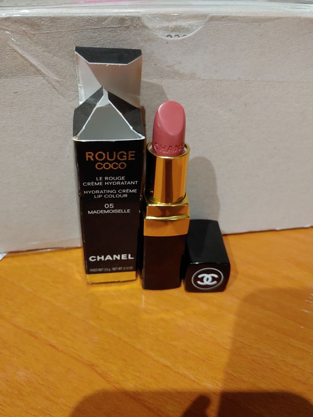 Labial Coco Chanel.