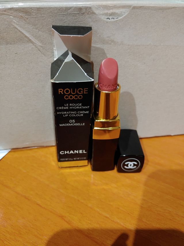 Labial Coco Chanel.