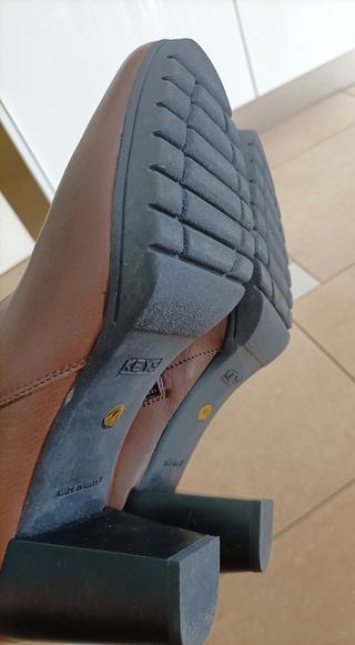 Tronchetti nuovi Keys pelle marroni 41