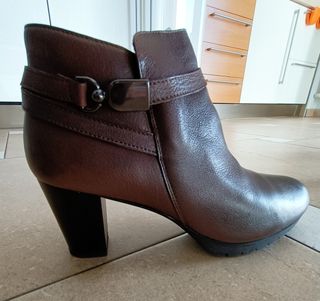 Tronchetti nuovi Keys pelle marroni 41