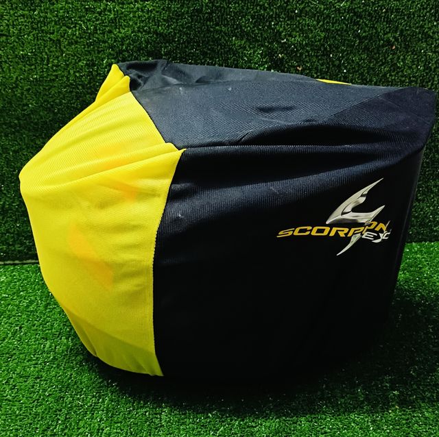 Talla S. Casco tope gama Scorpion vx21 Air