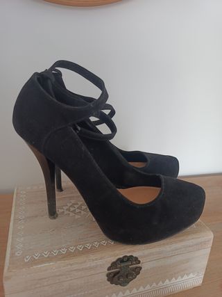 Zapatos de tacón negros 