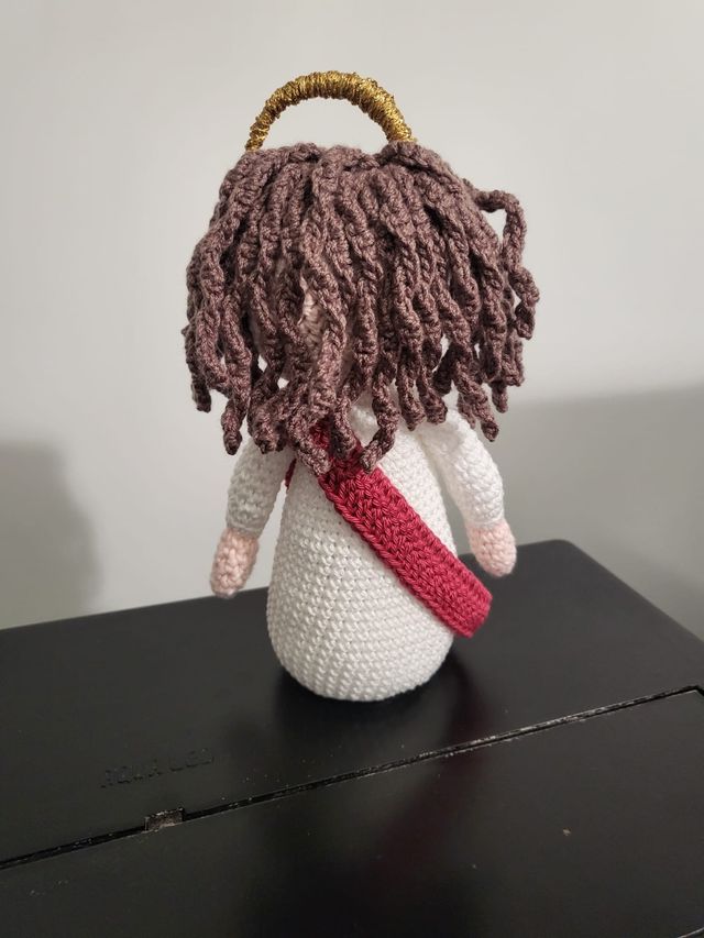 Cristo Sagrado Corazón de Jesús a ganchillo