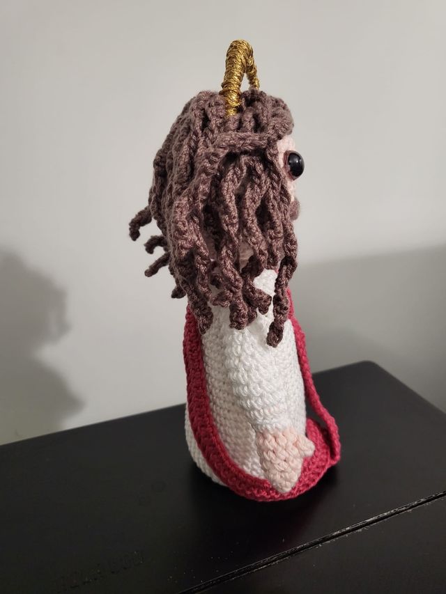 Cristo Sagrado Corazón de Jesús a ganchillo