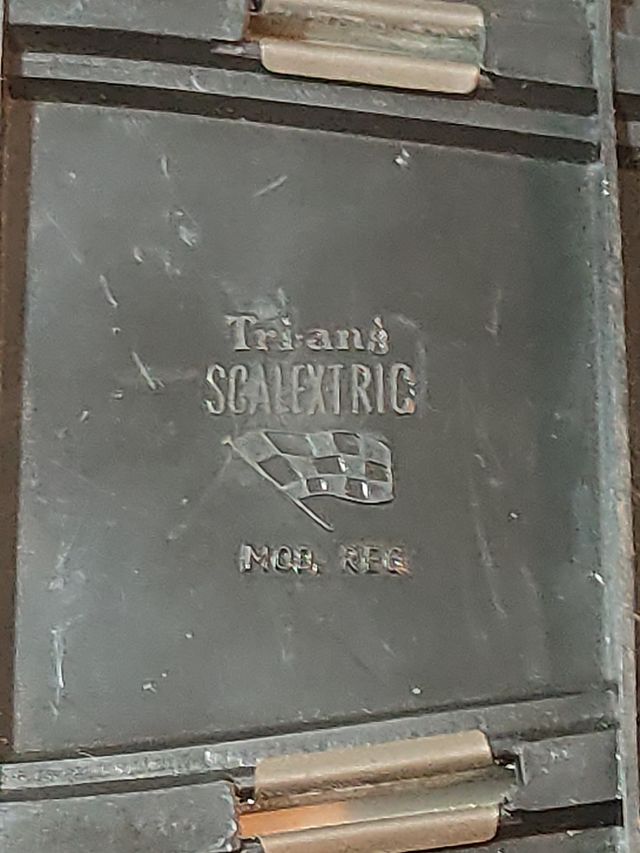 Restringimento della pista Scalextric