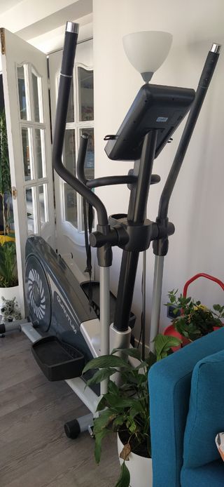 Bicicleta Elíptica - BH i.Quantum