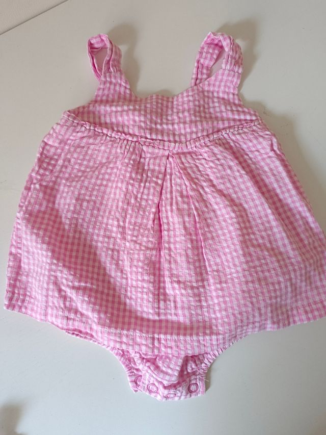 Bebe niña 4-6 meses