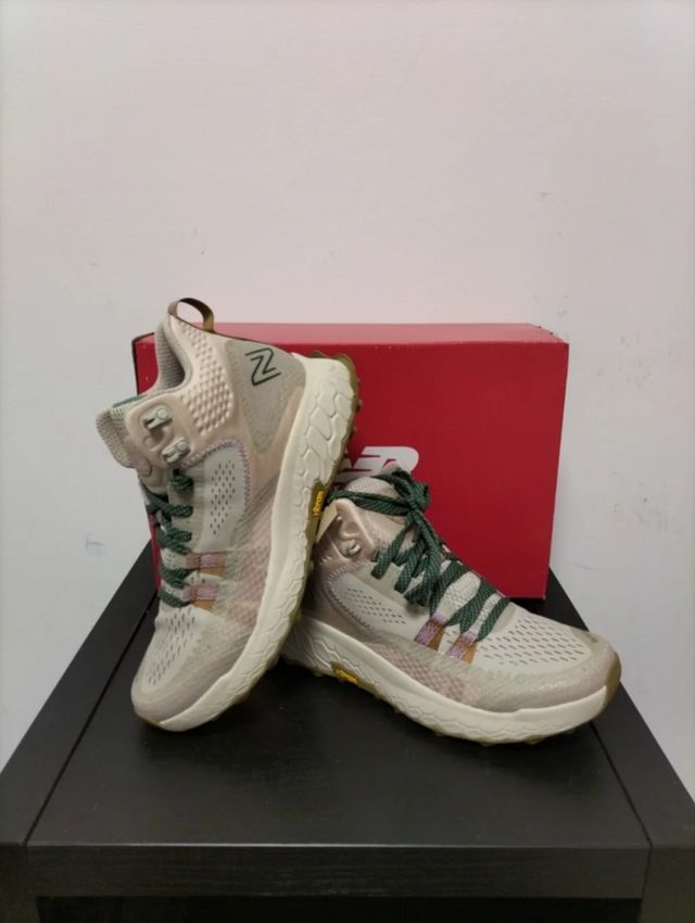 Zapatillas Treking New Balance mujer