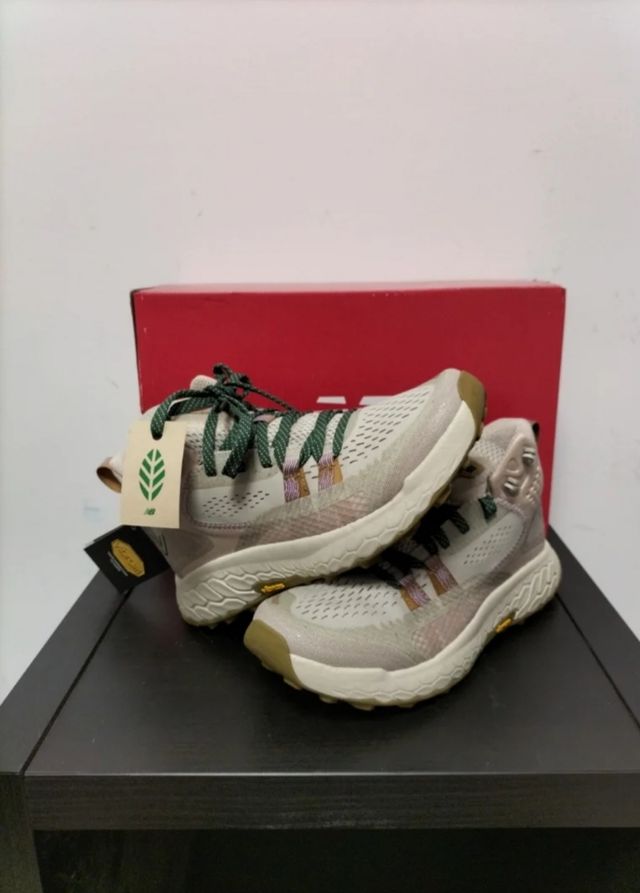 Zapatillas Treking New Balance mujer