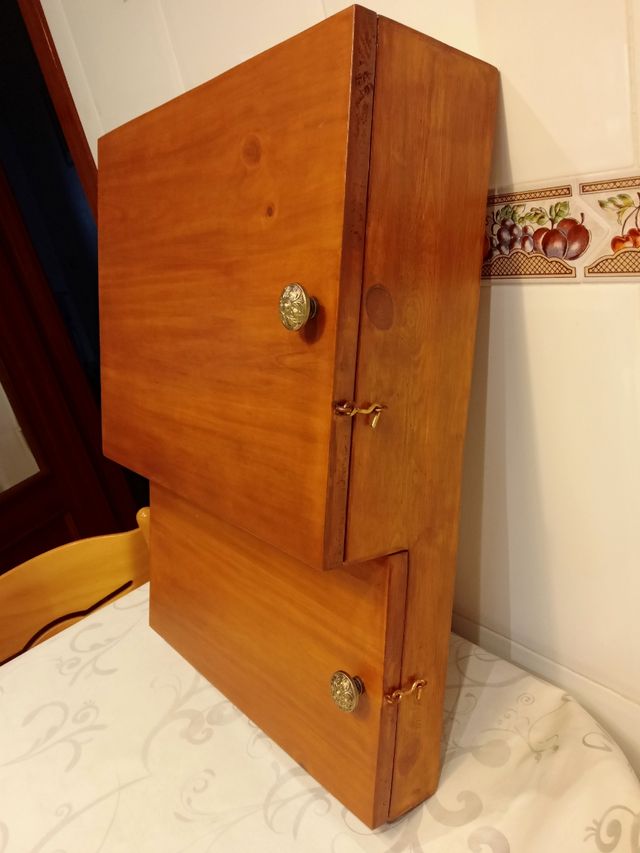 Tapa Registro de luz y colgador de llave