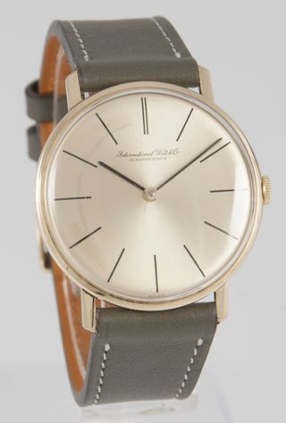 IWC Vintage Yellow Gold 18k Ref: R 2500