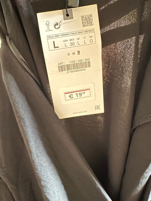 vestido negro mini de zara