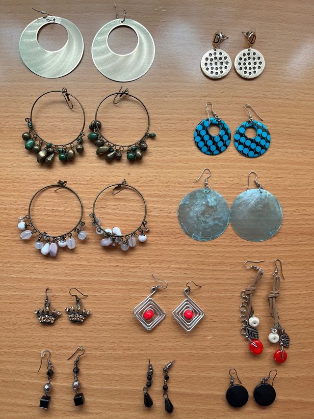 Lote 12 pares pendientes bisutería