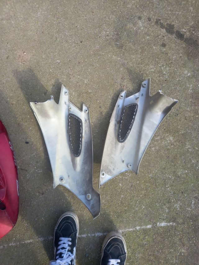 TAPAS LATERALES PEUGEOT SPEEDFIGHT 49 50