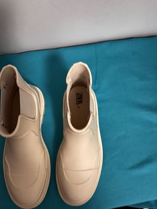 Botas de agua (zara)