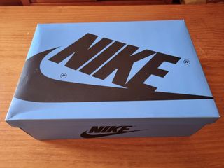 Jordan 1 High UNC
