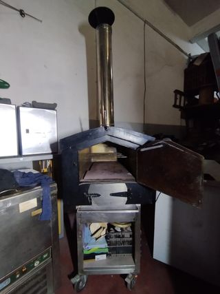 Horno de leña echo en acero inoxidable