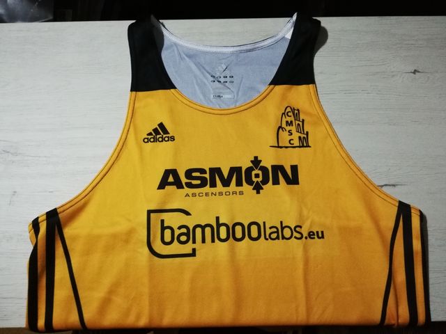 Equipación atletismo Muntanyenc St Cugat