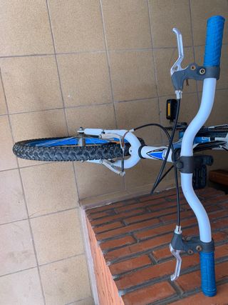 Bicicleta BH infantil