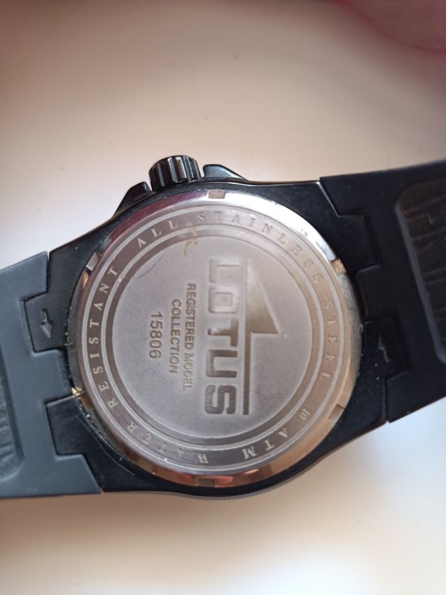 Reloj LOTUS 15806
