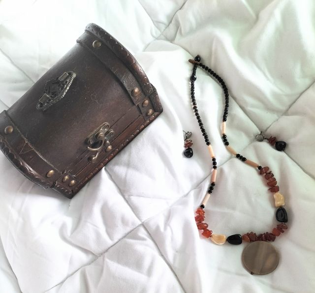 COLLAR/PENDIENTES DE ÁGATAS-SHUNGUITA-NACAR