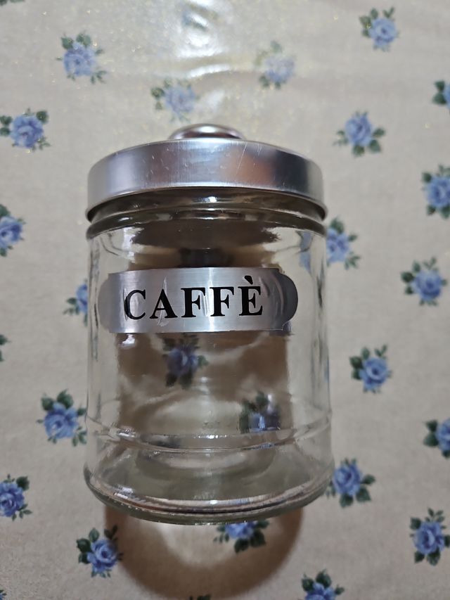 Barattolo per il caffè.