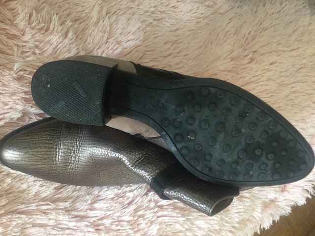 botines color marrón y como cobre