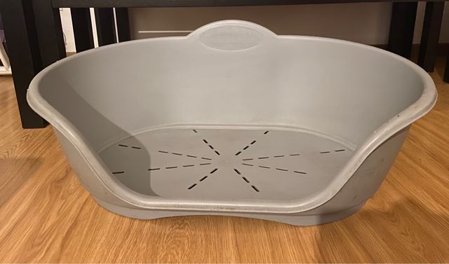 Cama rígida para perro o gato