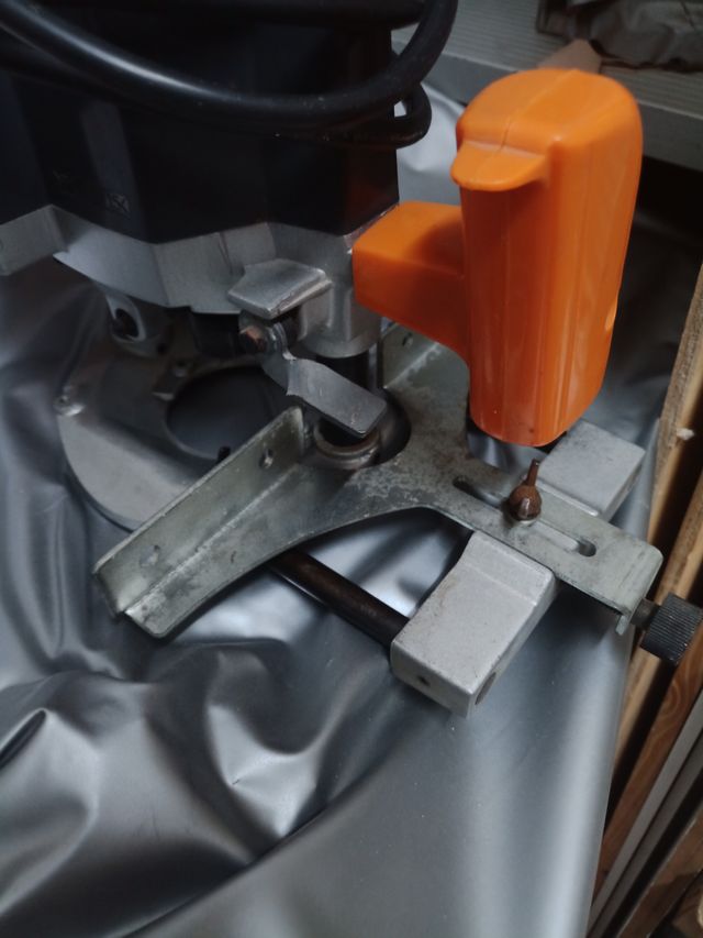 FRESADORA TUPI LEGNA MOD. F-2001. EJE 12MM 