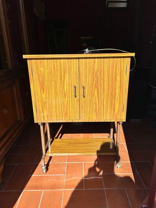 Mueble bar/licorera antiguo