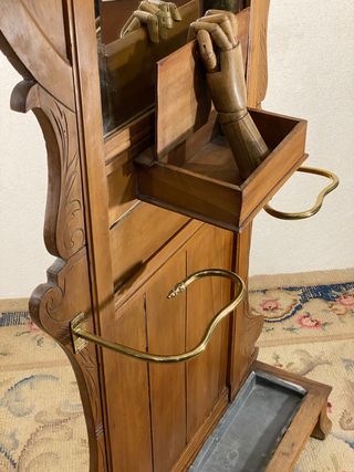 Antiguo perchero de entrada Art Nouveau